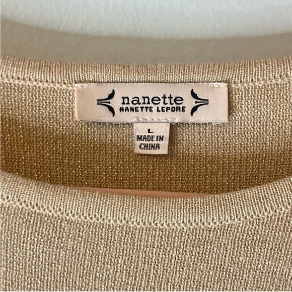 Nanette Lepore Metalic Gold Knit Sweater Scoop
Pullover Puffy Ribbed Sleeve Sz L - Picture 5 of 11